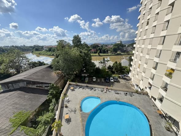 avec piscine - Airport